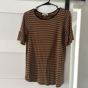 Hailey & Co. stripped shirt in size small. In great condition.